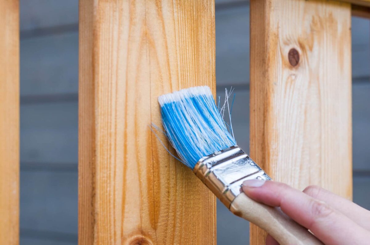 Preparing Your Wood Fence in Northern Virginia for Staining