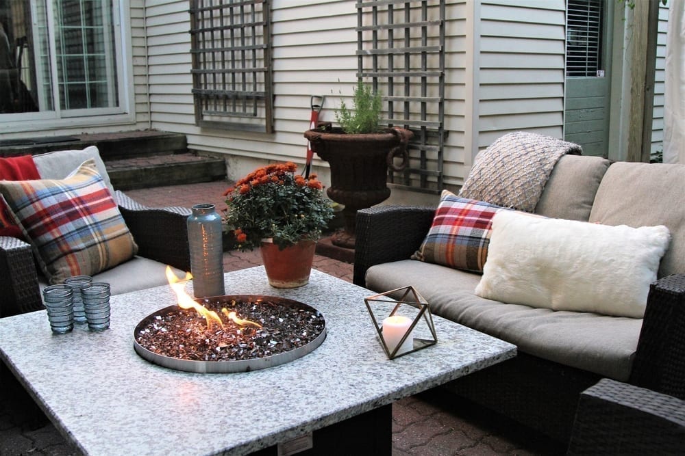 shutterstock_738757900 patio