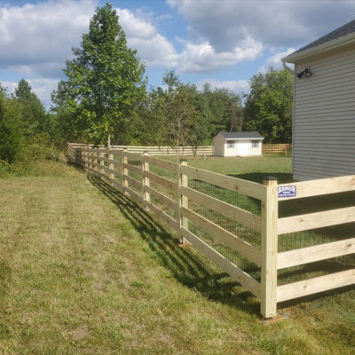 4 Board Paddock with Wire Mesh