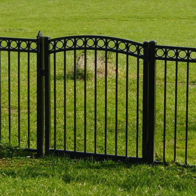 Ascot gate with Arch top and Rings