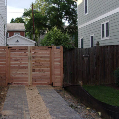 custom cedar horizonal fence