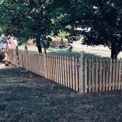 Colonial Gothic Picket Fence