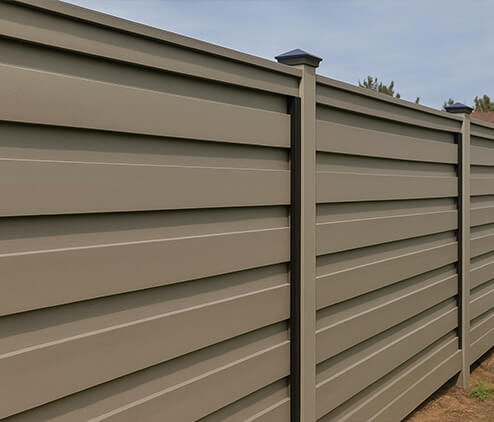 solitudes-horizontal-composite-trex-fence-company